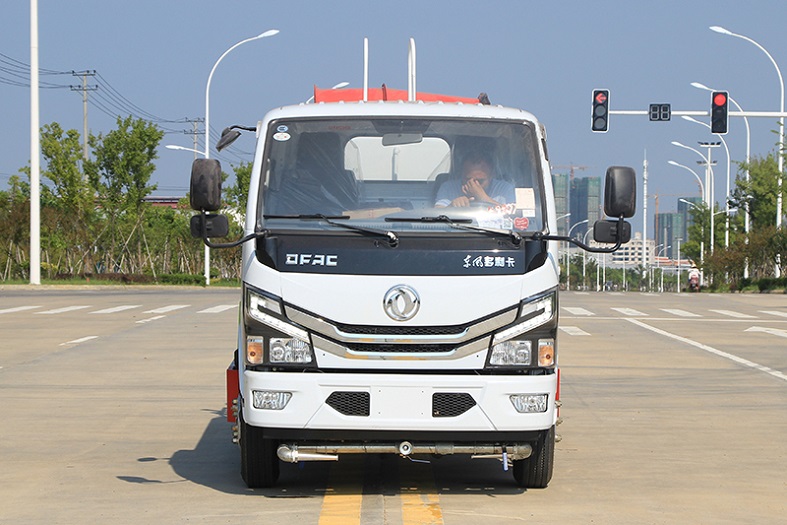 東風多利卡5方抑塵車（30-40米）